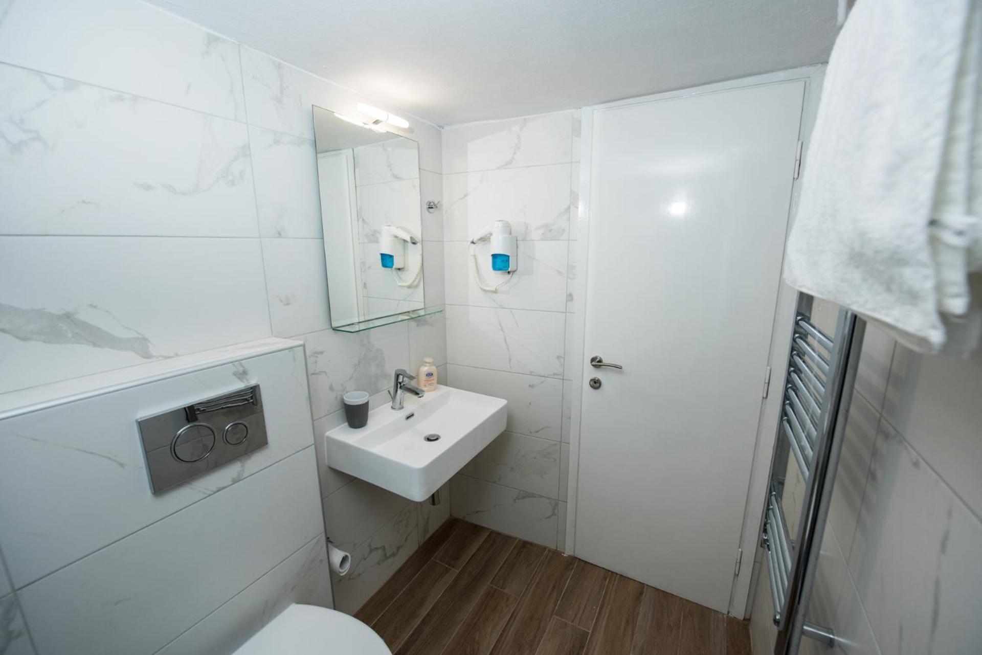 Artemis Luxury Apartment Солун Екстериор снимка