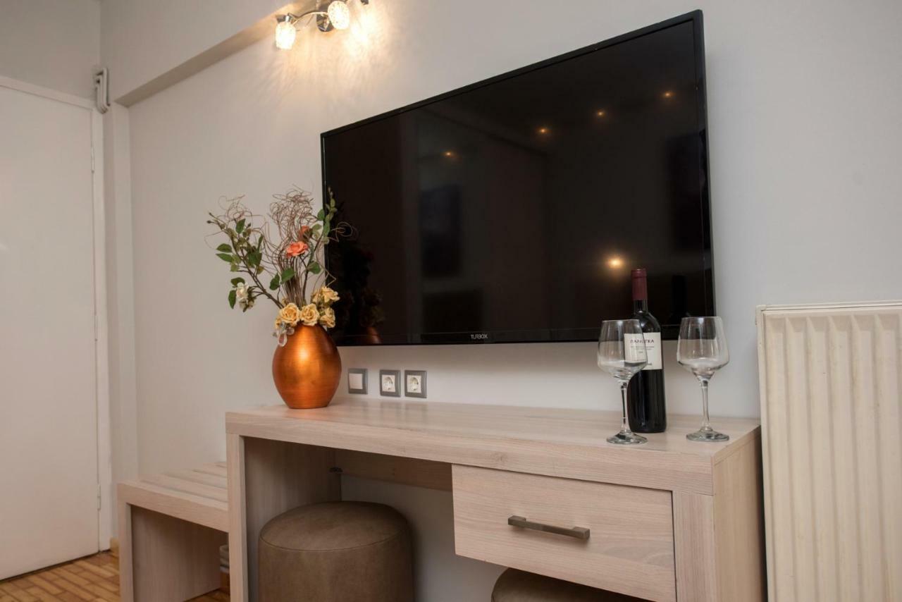Artemis Luxury Apartment Солун Екстериор снимка